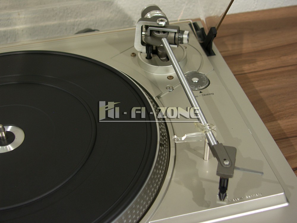 SAMSUNG DIGITAL CAMERA