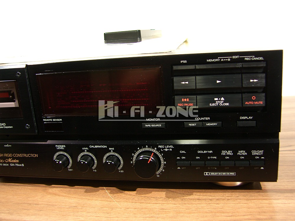 SAMSUNG DIGITAL CAMERA