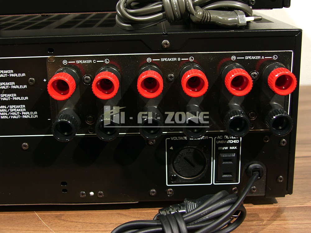 SAMSUNG DIGITAL CAMERA