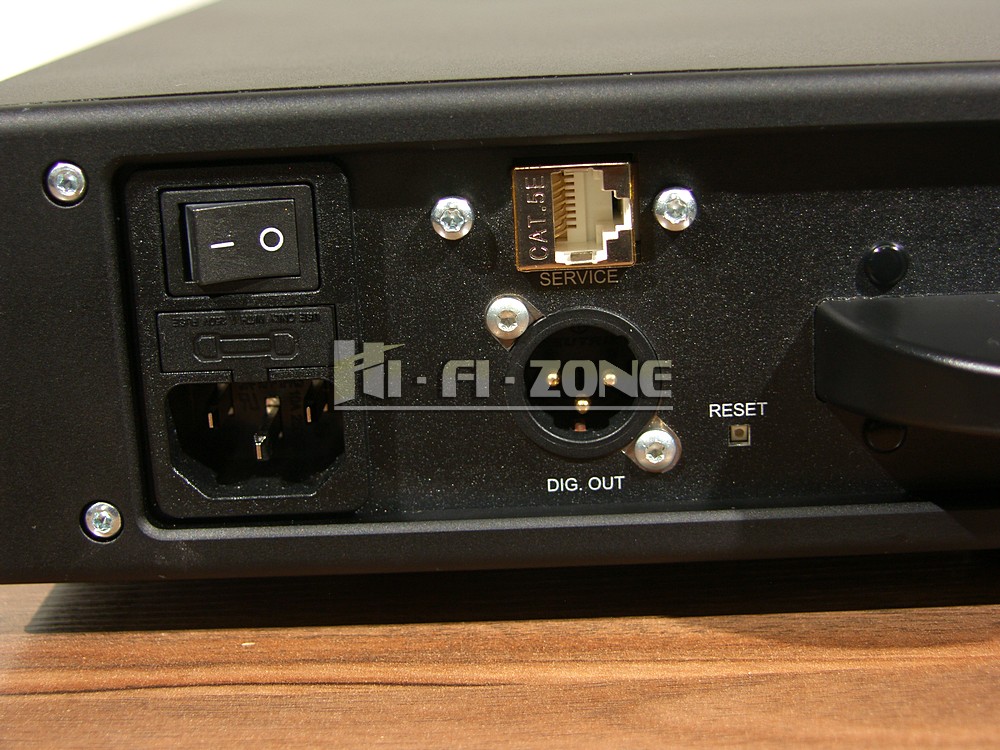 SAMSUNG DIGITAL CAMERA