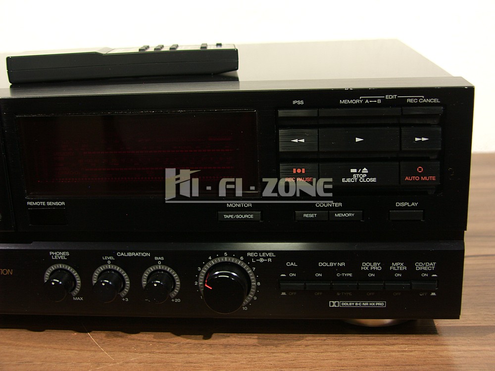 SAMSUNG DIGITAL CAMERA