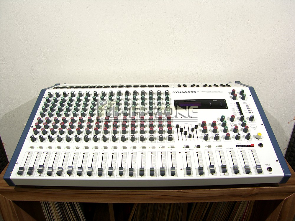 SAMSUNG DIGITAL CAMERA