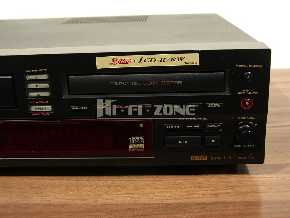 SAMSUNG DIGITAL CAMERA