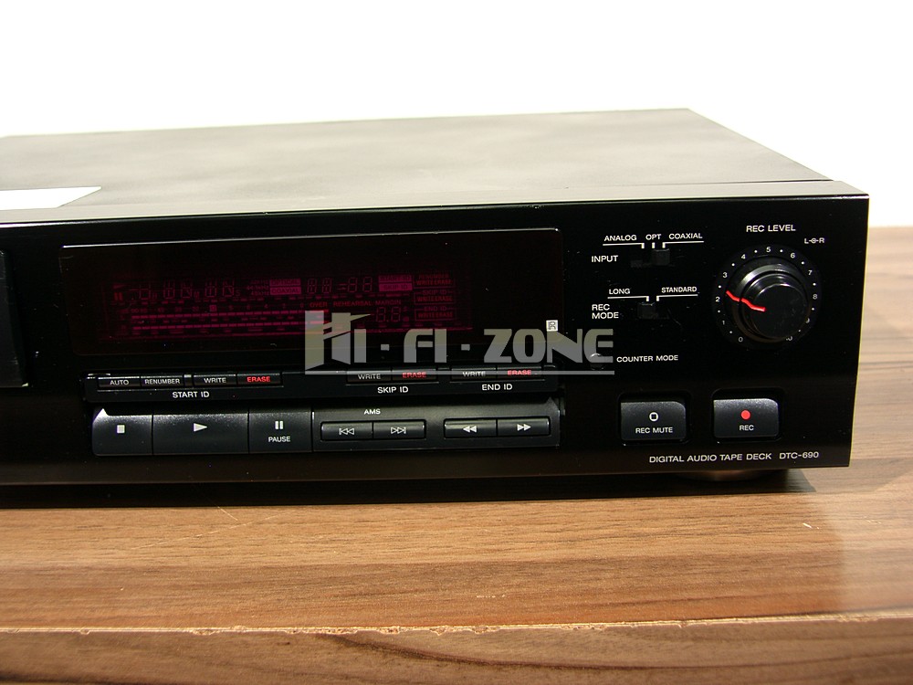 SAMSUNG DIGITAL CAMERA