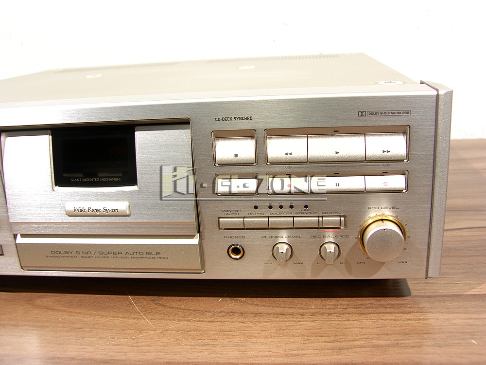 SAMSUNG DIGITAL CAMERA