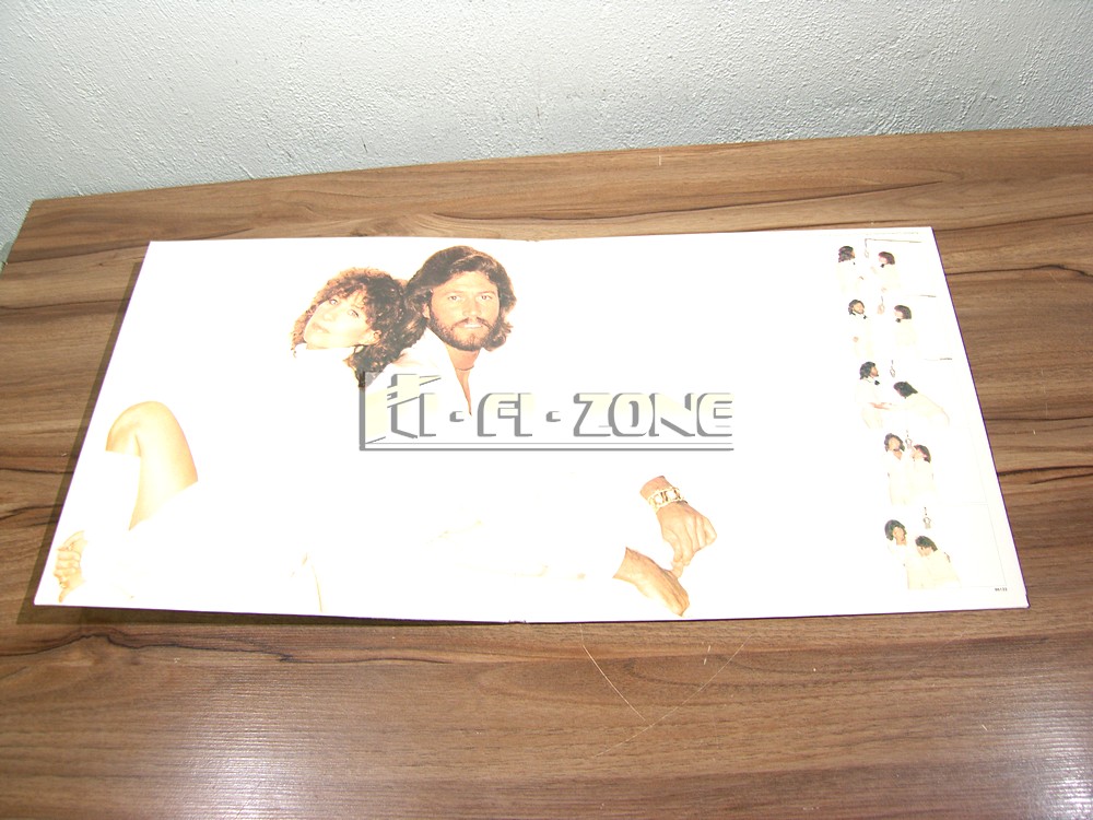 SAMSUNG DIGITAL CAMERA