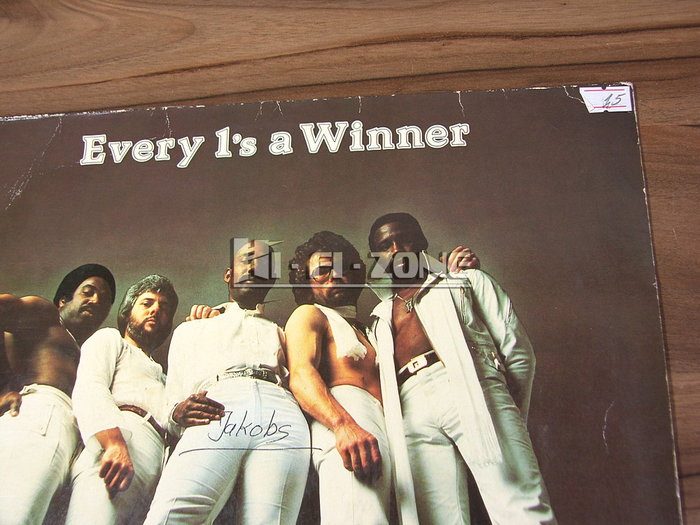 SAMSUNG DIGITAL CAMERA